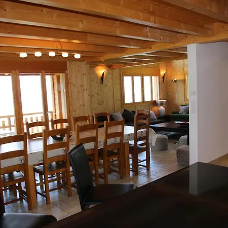 木屋 Tschoueilles 009 Mountain & View - 12 Pers *