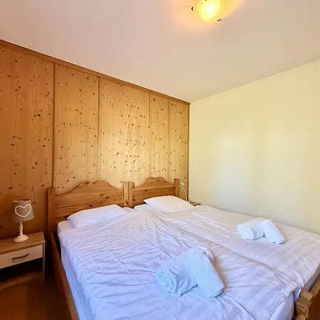 Tschoueilles 009 Mountain & View - 12 Pers Chalet